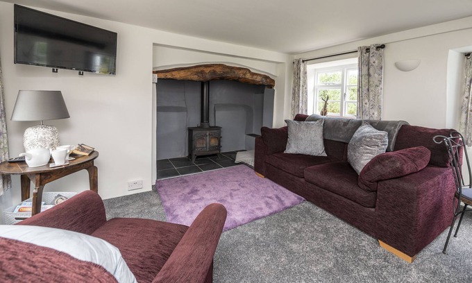 Holworth Apartamento | Located on Morton Common surrounded by glorious countryside and forest, Primrose Cottage is a quaint