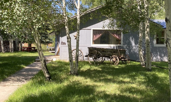 Gunnison Cabaña | Ubicado en el histórico Gunnison River-Casa Del Rio