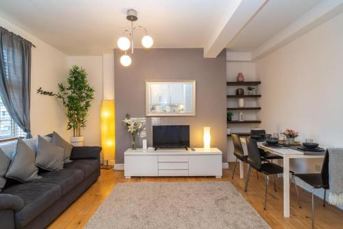 Somers Town Apartamento | Location! 2 bed/2bath - Pro Host