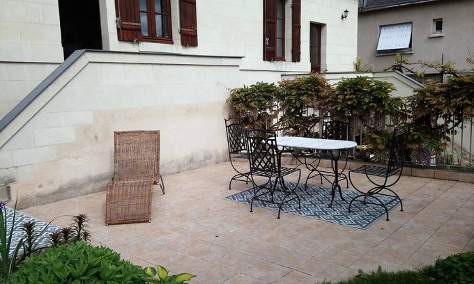 Montsoreau Casa | Location center of MONTSOREAU 49730.rue jehanne d'arc.