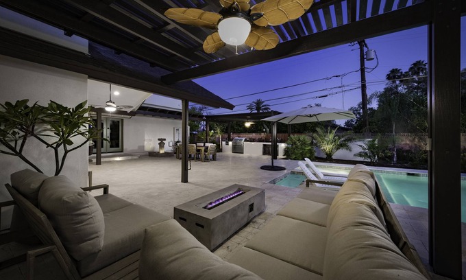 North Mountain Casa | Location Location Location! 5500sqft of Modern Luxury