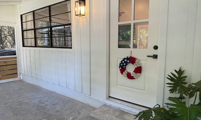 Panorama Village Casa | LOCATION, LOCATION, LOCATION!! 2 Bedroom Home in Panorama Village Golf Community