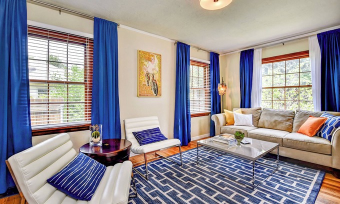 North End Cabaña | ¡Ubicación, ubicación, con valor, estilo y comodidad!