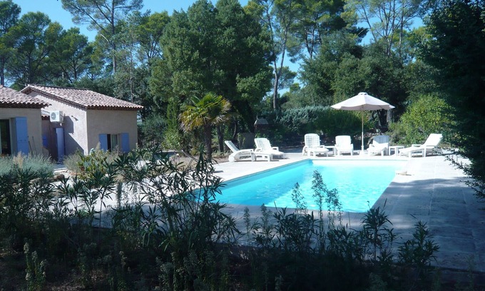 Entrecasteaux Villa | 'La casa del sol'