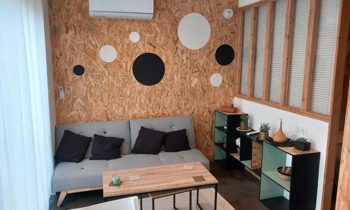 Saint-Medard-en-Jalles Apartamento | Location Studio indépendant avec terrasse ,les vignes d'élian