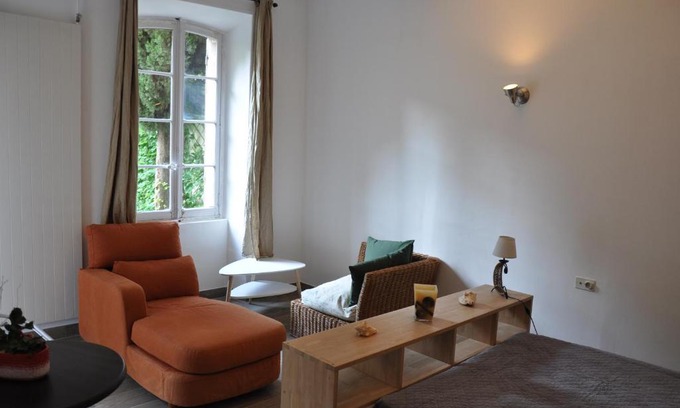 Sorgues Apartamento | location studio meublé avec jardin