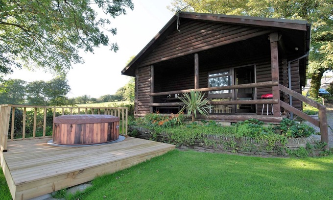 Fivelanes Casa | Brookview Lodge 1 by Interhome