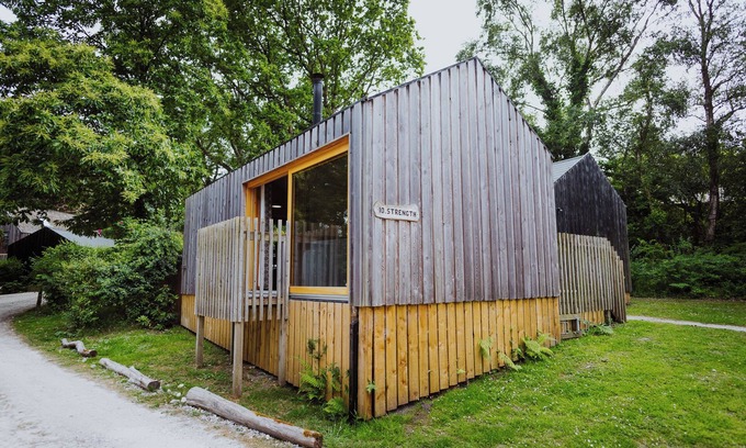 Corfe Castle Cabaña | LODGE 15, pet friendly, luxury holiday cottage in Corfe Castle