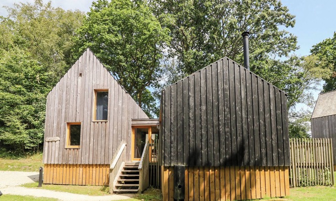 Corfe Castle Cabaña | LODGE 21, family friendly, with hot tub in Corfe Castle
