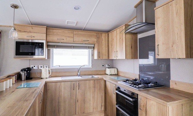Felixstowe Cabaña | LODGE 29 EGRET'S VIEW, family friendly in Felixstowe, Suffolk