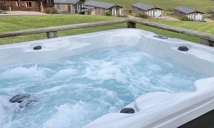 Billingsley Cabaña | 2 bedroom accommodation in Stottesdont, near Bridgnorth