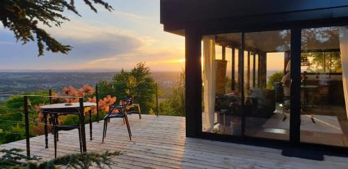 Le Vernet Cabina | lodge-bélvédere sur les hauteurs de vichy