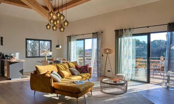 Servian Cabina | Lodge et campagne