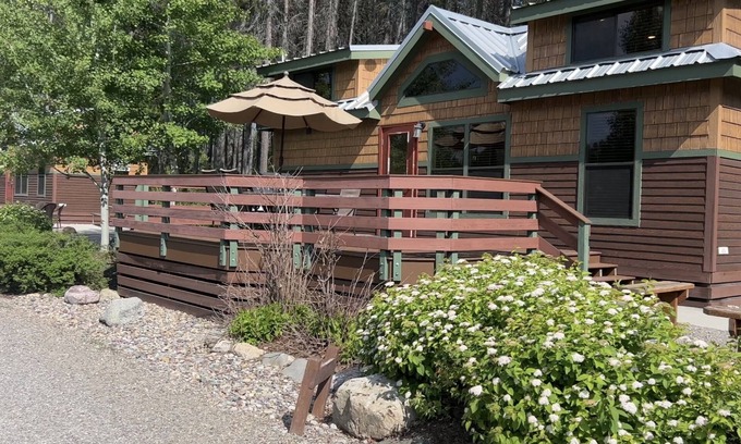 West Glacier Cabina | Lodge Pole