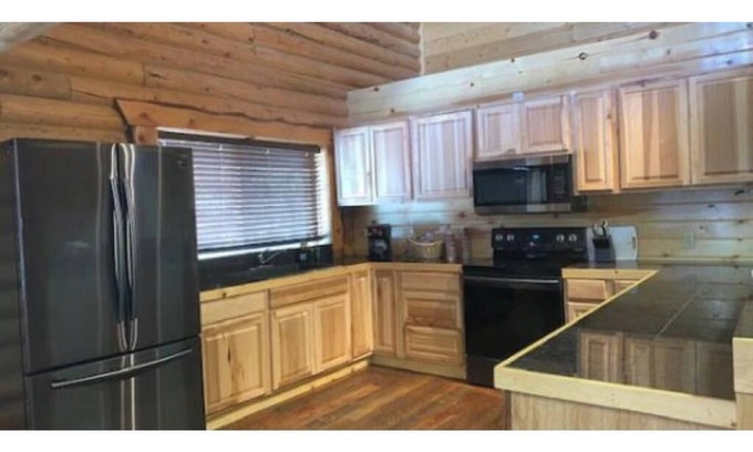 Last Chance Cabina | Lodge Room - 2 Queen Beds