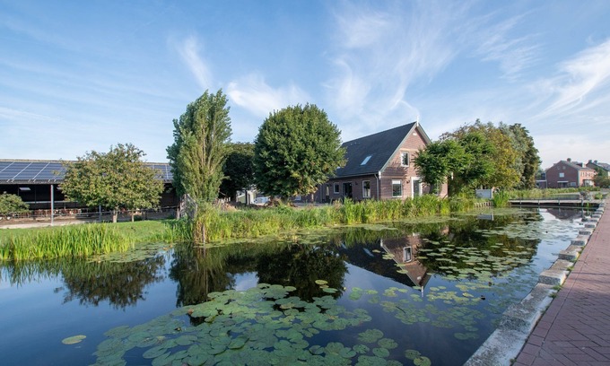 Leidschendam Apartamento | Lodging 3: Spacious and luxurious 4 to 6 person apartment.