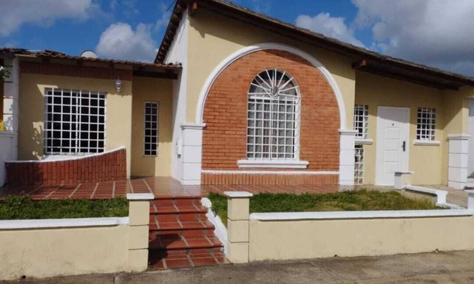 Maturín Casa | Casa de alojamiento en un sitio tranquilo deal para tus vacaciones o eventos