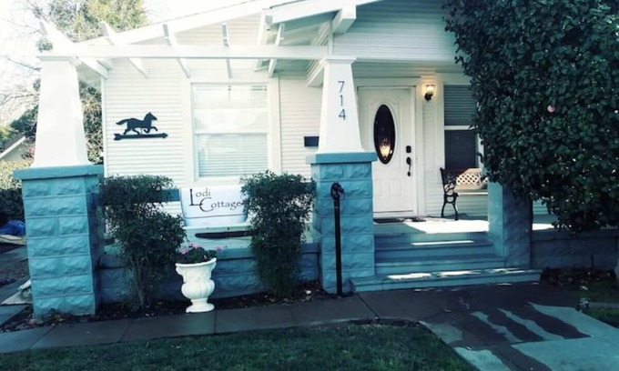 Lodi Cabaña | Lodi Cottage ~ Your Private Retreat