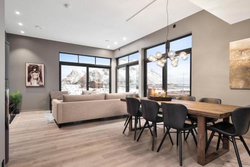 Vagan Casa | Lofoten Seafront Lodge, Lyngvær