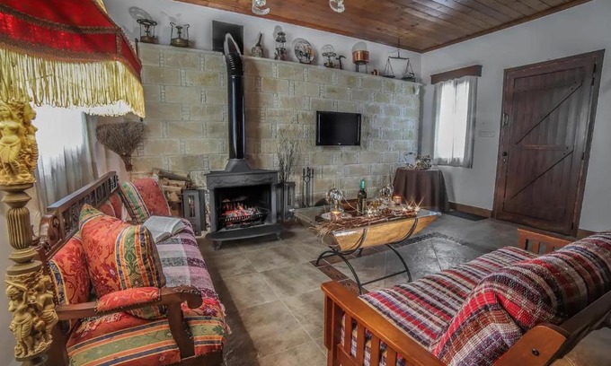Lofou Casa | Lofou Traditional House