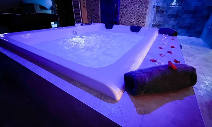 Koenigshoffen Est Apartamento | Loft 85m2 Jacuzzi Hammam Billiards Bar Shower Sauna