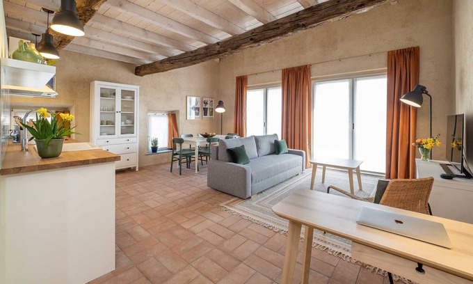 Cressa Apartamento | Spacious Loft Apartment near Bogogno Golf Club