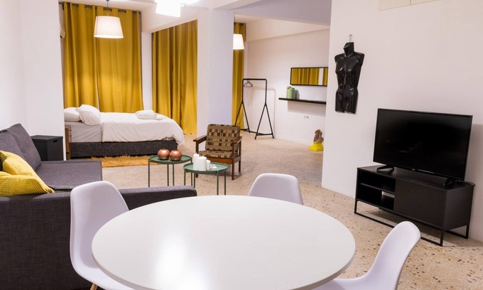Monastiraki Apartamento | Loft at Historical Center of Athens w Acropolis View