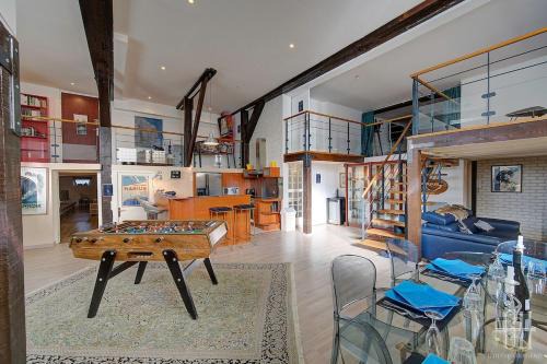 La Riche Apartamento | Loft atypique avec bowling, baby-foot, flipper pour 8 voyageurs