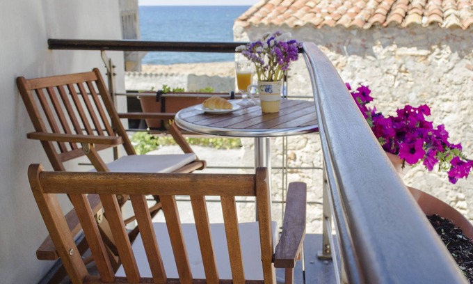 Halepa Villa | Loft Chania, en la orilla del agua con vistas al mar de Creta