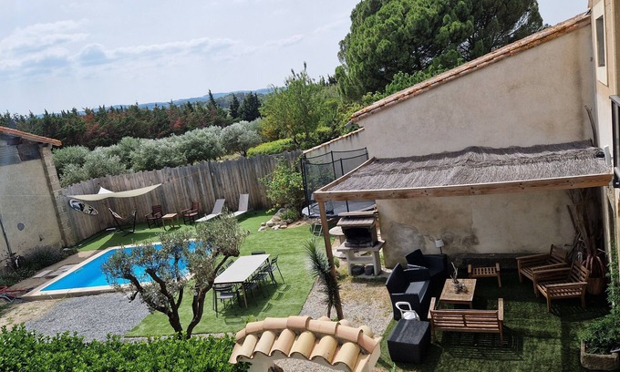 Villalbe Casa | Loft Chocolatine Piscine et Trampoline, Hameau de Carcassonne