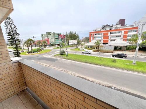Xangri-La Apartamento | Loft com sacada de frente