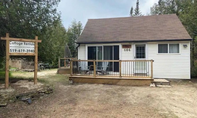 Sauble Beach Cabaña | Loft Cottage-Steps to the Beach