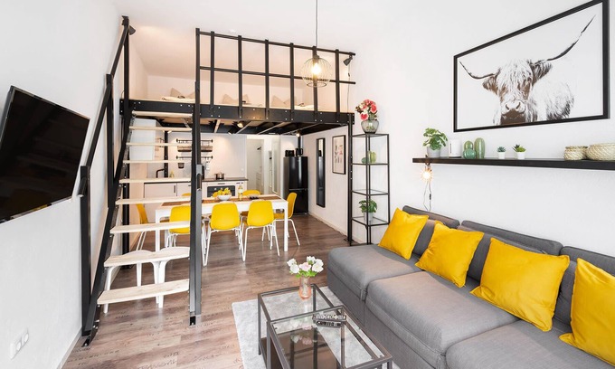 Neuhausen Apartamento | Loft flair near Rotkreuzplatz