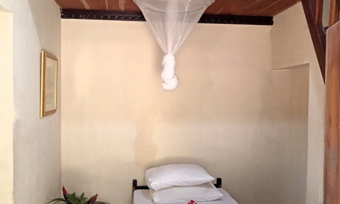 Habarana Cabina | Loft for 3 - Eagles Wing's Guest House
