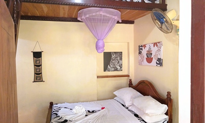 Habarana Cabina | Loft for 4 - Eagles Wing's Guest House