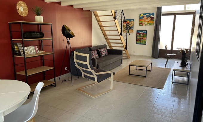 Carpentras Casa | Loft in renovated former artist's studio, with garden