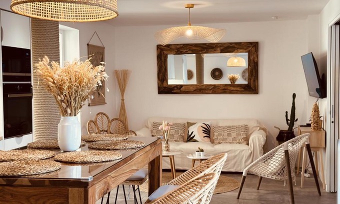 Saint Nicolas - Charles III - Ville vieille - Trois Maisons - Leopold Apartamento | Loft Menorca & Spa 5 étoiles au cœur de Nancy