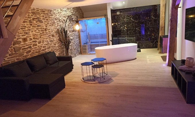 Basse-Bodeux Apartamento | Loft noir (baignoire balnéo et sauna)