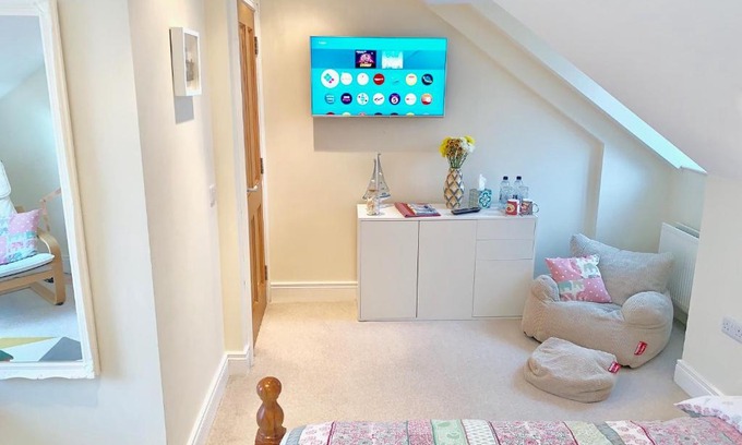 Ballycastle Casa | Loft Room @ Sean and Janes