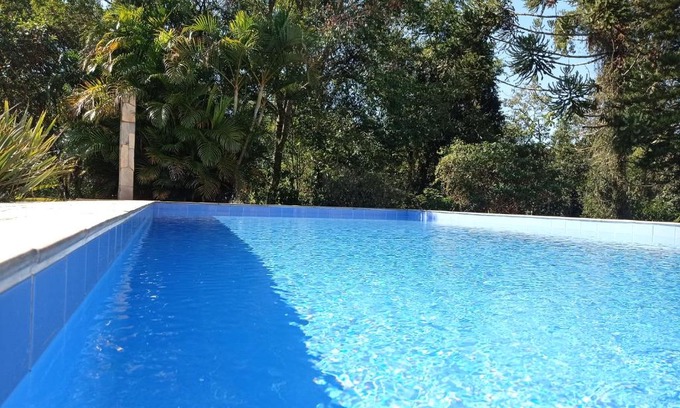 Mairinque Cabina | Loft Vidro Garden em Condomínio Rota do Vinho São Roque
