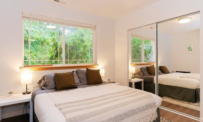 Shoreline Apartamento | Loftium | Charming Private Guest Suite In Shoreline!