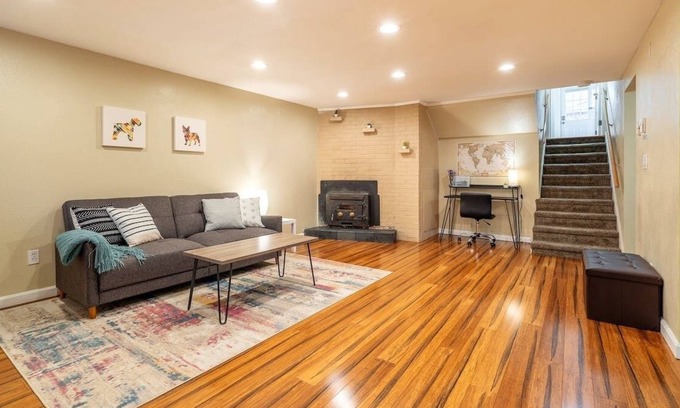 Starcrest Apartamento | Loftium | Peacefule Guest Suite in Hazel Dell