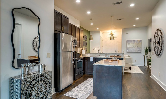 Midtown Casa | LOFTS AT 30TH-CONTEMPORARY MUSE-MINS TO BROADWAY
