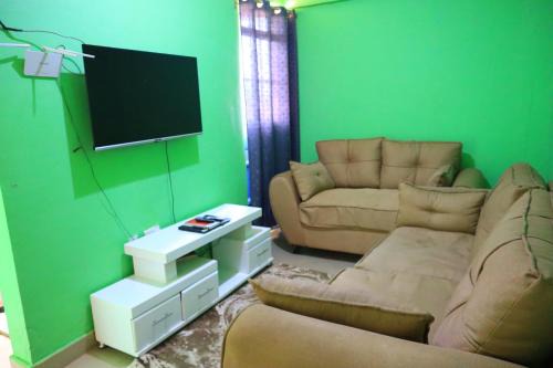 Chuka Casa | Lofty airb&b