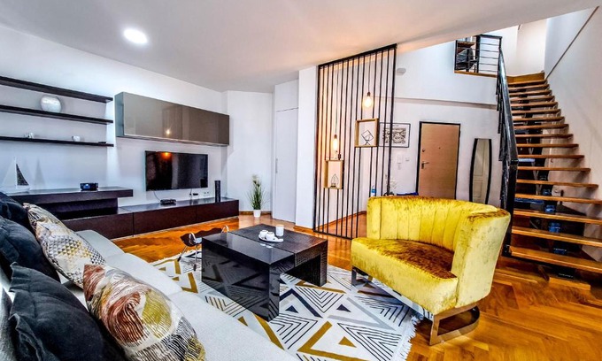 Brcko Apartamento | Lofty