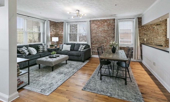 Maryville Apartamento | Lofty Expectations - Gorgeous Studio Loft Downtown