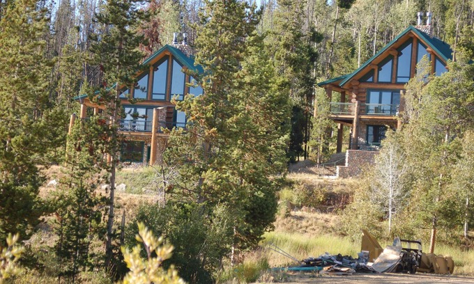 Pinedale Cabina | Cabañas de madera de lujo en White Pine Ski Area, Pinedale. En las montañas de Wind River