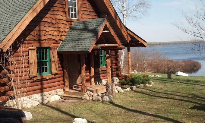 Rudyard Cabina | Cabaña de madera en el prístino bosque privado del norte y retiro privado de agua