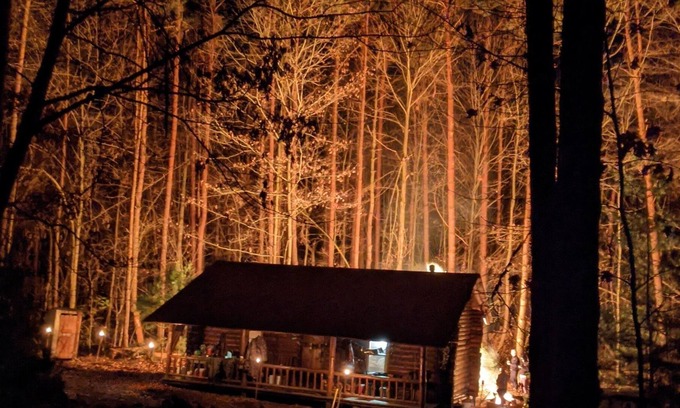 Mongo Cabina | Log Cabin Off Grid, unlimited hiking trails, natural forest