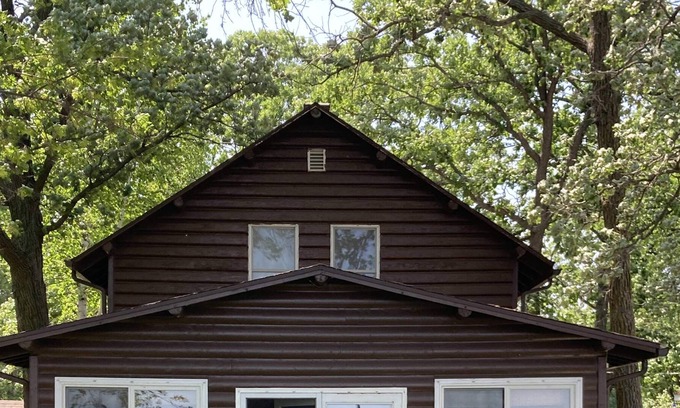 Detroit Lakes Cabina | Log Cabin on Lake Sallie